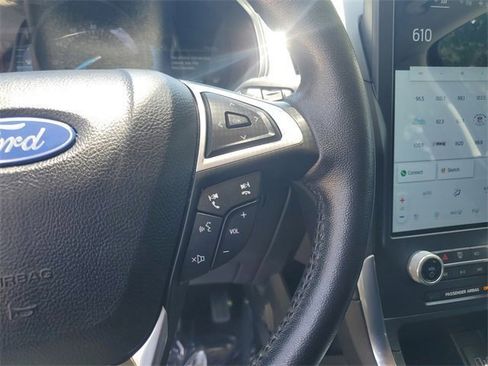 Used 2022 Ford Edge Titanium image 24