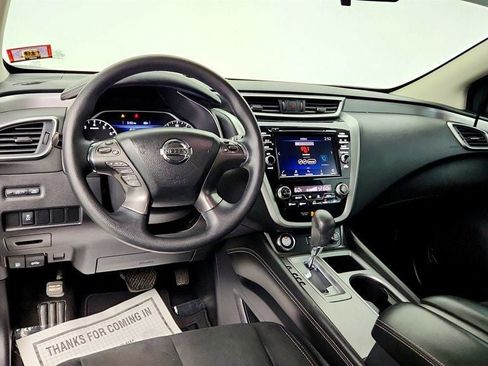 Used 2019 Nissan Murano S AWD/4WD image 12
