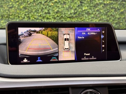 Used 2018 Lexus RX 450h AWD image 11