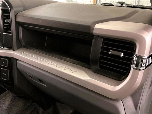 Used 2025 Ford F250 XL w/ XL Off-Road Package image 15