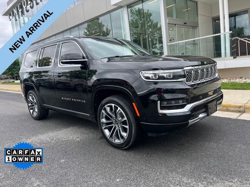 Used 2022 Jeep Grand Wagoneer Series III AWD/4WD image 1
