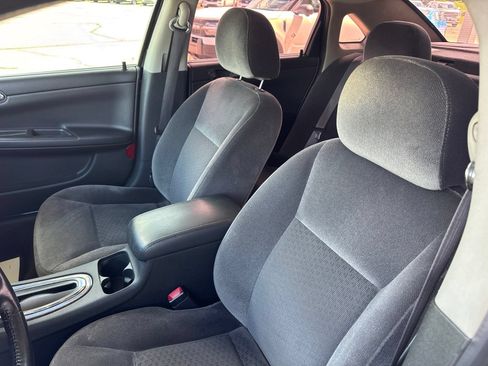 Used 2014 Chevrolet Impala LT w/ LT Sunroof Package FWD image 22