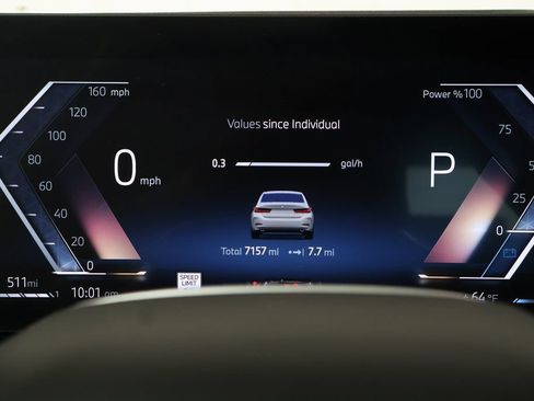 Used 2025 BMW 330i Sedan w/ Convenience Package image 17