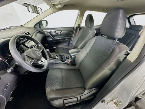 Used 2018 Nissan Rogue Sport S w/ S Appearance Package image 13