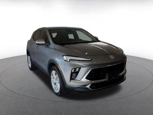 Used 2025 Buick Encore GX Preferred image 3