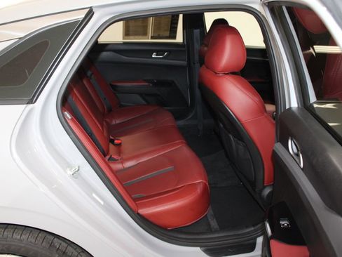 Used 2023 Kia K5 GT-Line image 31