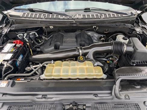 Used 2020 Ford Expedition XLT w/ Equipment Group 202A image 24