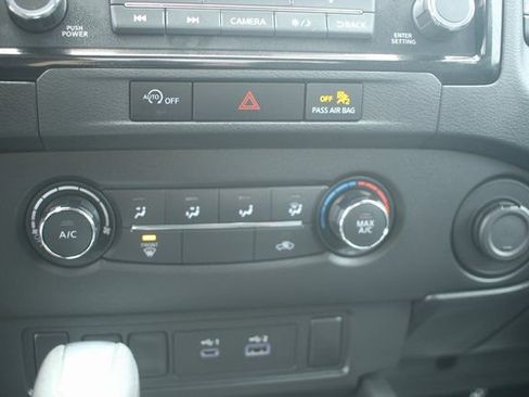 Used 2024 Nissan Frontier S w/ S Utility Package image 14