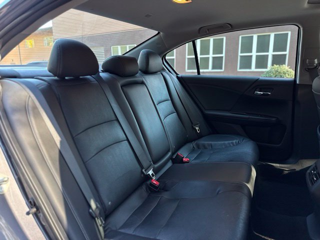 Used 2017 Honda Accord EX-L image 41