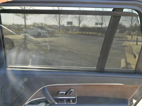 Used 2025 Land Rover Range Rover Long Wheelbase Autobiography image 49