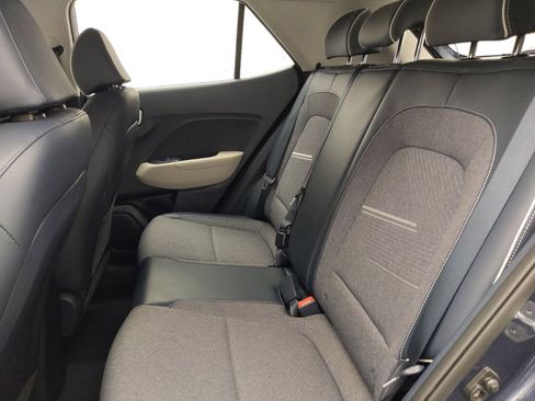 Used 2020 Hyundai Venue FWD image 18