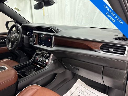 Used 2023 GMC Yukon Denali Ultimate image 10