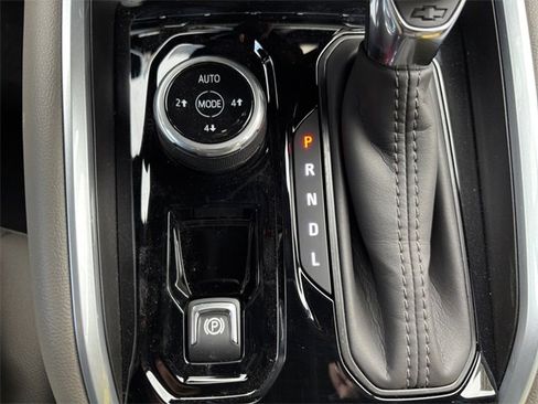 New 2026 Chevrolet Colorado ZR2 w/ Off-Road Front Bumper Package image 27