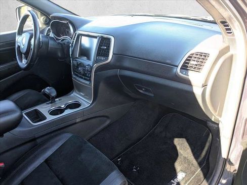 Used 2014 Jeep Grand Cherokee Altitude image 17