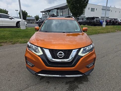 Used 2017 Nissan Rogue SV AWD/4WD image 12