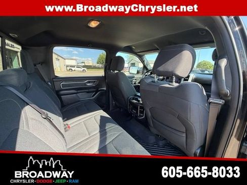 Used 2021 RAM 1500 Big Horn AWD/4WD image 11