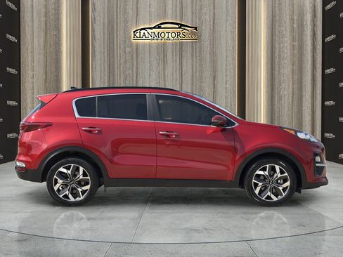Used 2022 Kia Sportage EX w/ EX Technology Package FWD image 8