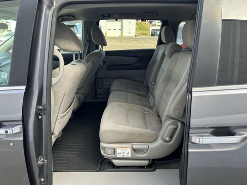 Used 2016 Honda Odyssey SE image 17