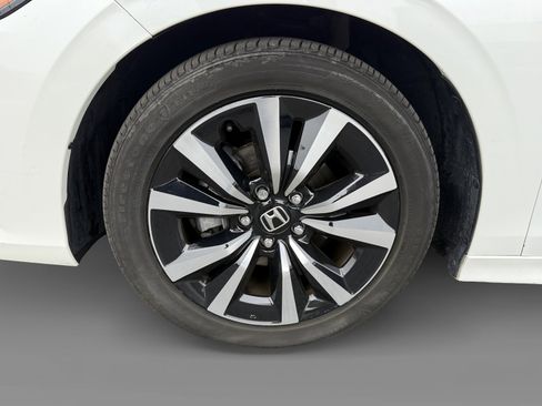 Used 2024 Honda Civic EX image 9