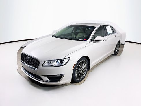 Used 2019 Lincoln MKZ Reserve w/ Reserve Plus Package image 4