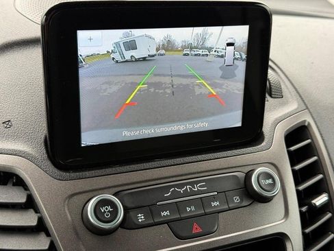 Used 2023 Ford Transit Connect XL image 18
