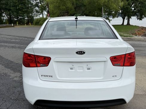 Used 2013 Kia Forte EX FWD image 5