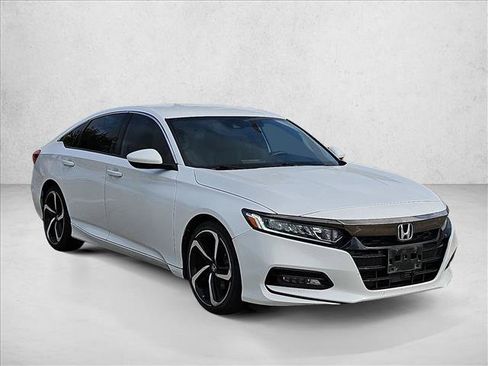 Used 2019 Honda Accord Sport image 3