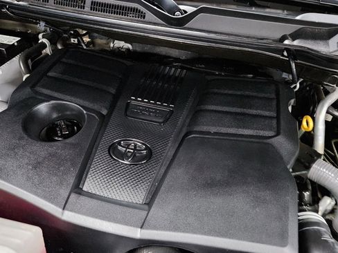 Used 2023 Toyota Tundra Platinum image 68