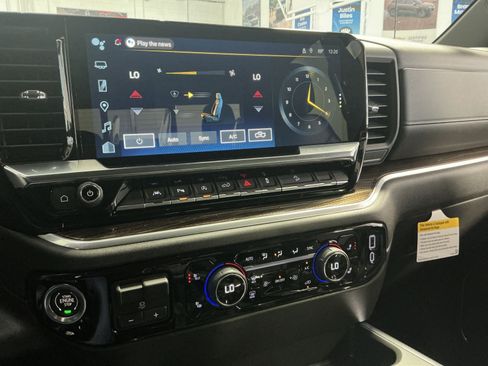 New 2026 Chevrolet Silverado 1500 LT Trail Boss w/ LT Trail Boss Premium Package AWD/4WD image 22