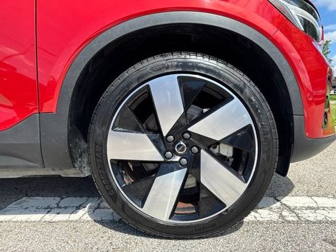 Used 2023 Volvo C40 P8 Recharge Plus AWD/4WD image 9