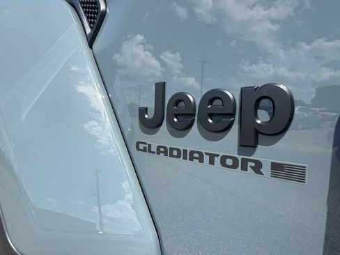 New 2026 Jeep Gladiator Sport AWD/4WD image 28