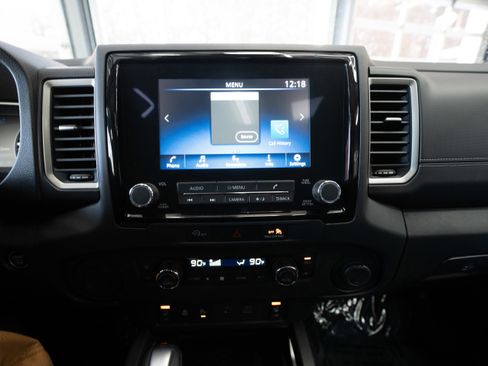 Used 2024 Nissan Frontier SL w/ Technology Package image 17