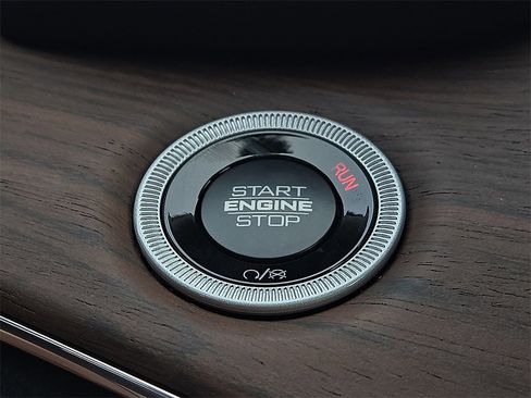 New 2025 Jeep Grand Cherokee L Summit image 17