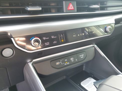 New 2026 Kia Carnival SX Prestige FWD image 21