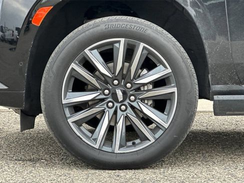 Used 2021 Cadillac Escalade Sport w/ Driver Assist Tech Package image 28