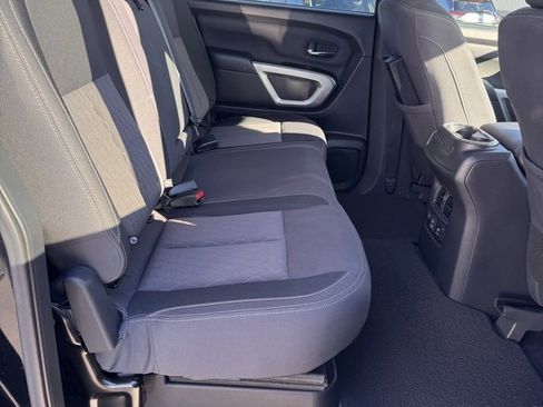 Used 2024 Nissan Titan SV w/ SV Convenience Package image 16