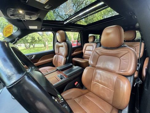 Used 2020 Lincoln Navigator L Reserve w/ Luxury Package AWD/4WD image 43