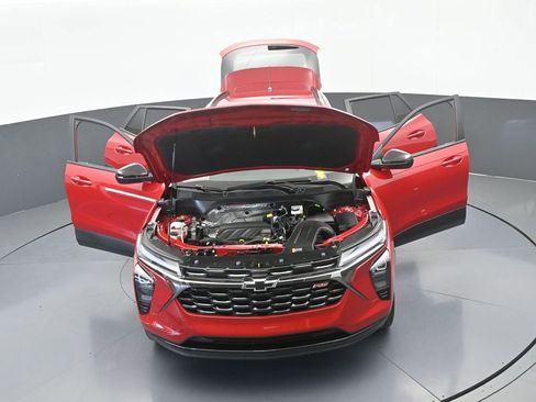 Used 2026 Chevrolet Trax RS image 67