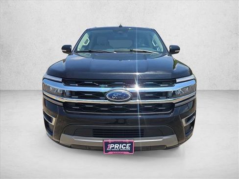 Used 2024 Ford Expedition Limited RWD image 2