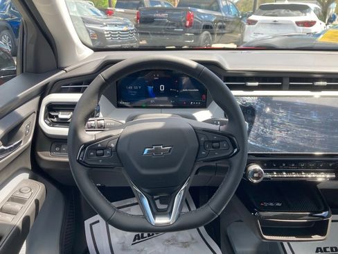 New 2027 Chevrolet Bolt RS w/ Technology Package FWD image 13