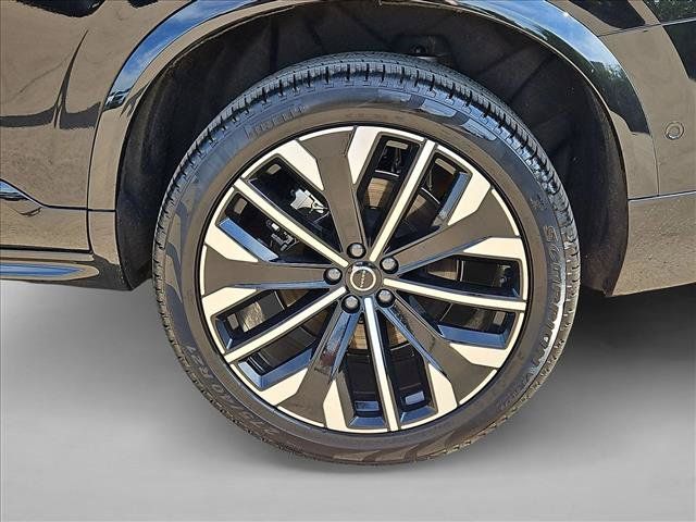 Used 2026 Volvo XC90 B6 Ultra w/ Protection Package AWD/4WD image 26