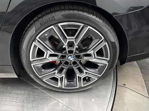 New 2027 BMW i5 xDrive40 AWD/4WD image 27