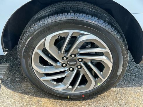 New 2026 Lincoln Navigator Reserve AWD/4WD image 5