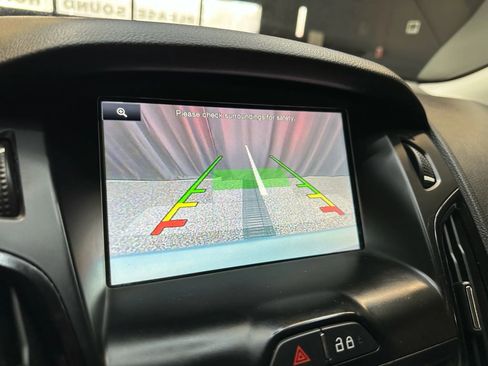 Used 2014 Ford Focus Electric Hatchback image 16