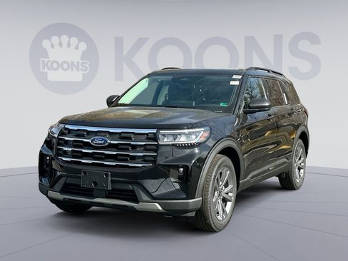 New 2026 Ford Explorer Active w/ Active Comfort Package image 1