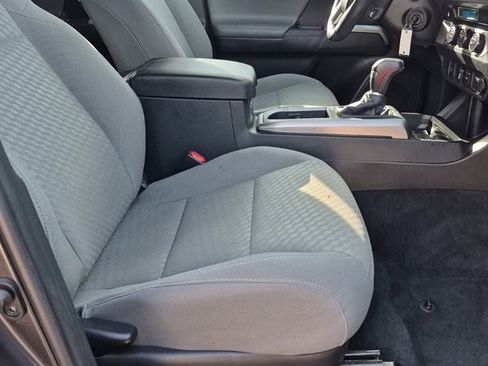 Used 2021 Toyota Tacoma 2WD Double Cab image 28