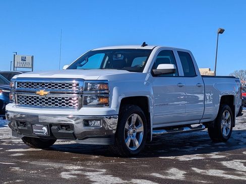 Used 2015 Chevrolet Silverado 1500 LT w/ LT Convenience Package image 8