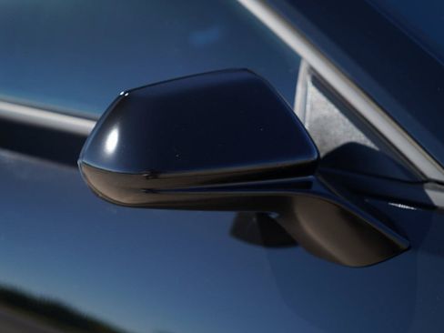Used 2019 Chevrolet Camaro ZL1 RWD image 9