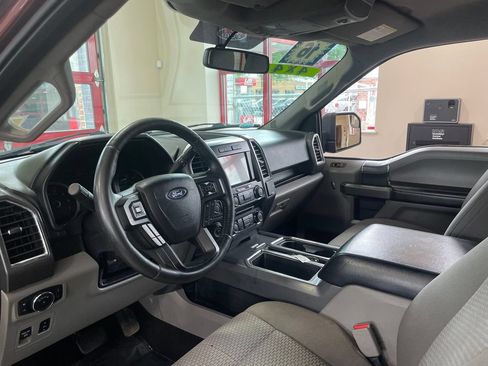 Used 2016 Ford F150 XLT w/ Equipment Group 302A Luxury AWD/4WD image 20