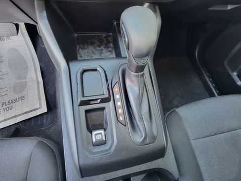 Used 2024 Chevrolet Colorado W/T RWD image 18